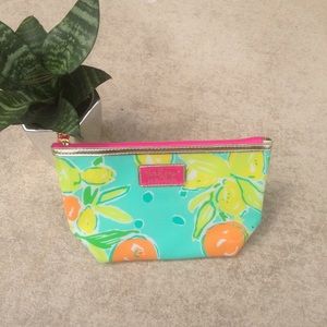 New Lilly Pulitzer make up bag